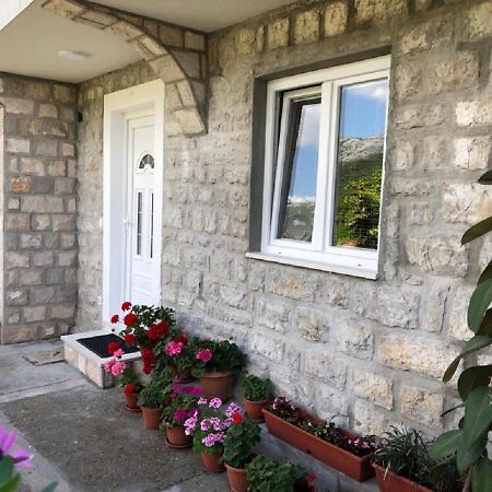 Apartments Todorovic Tivat Eksteriør billede