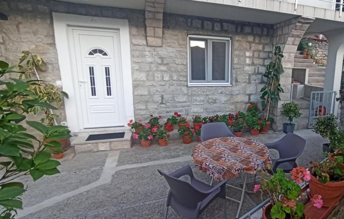 Apartments Todorovic Tivat Eksteriør billede